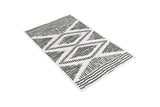 Posh 152 Medium Bone Rug folded edge detail