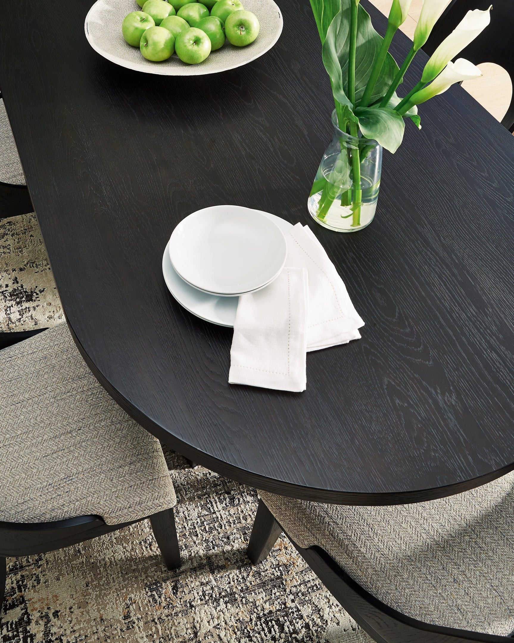 Rowanbeck Dining Table underside and pedestal detail