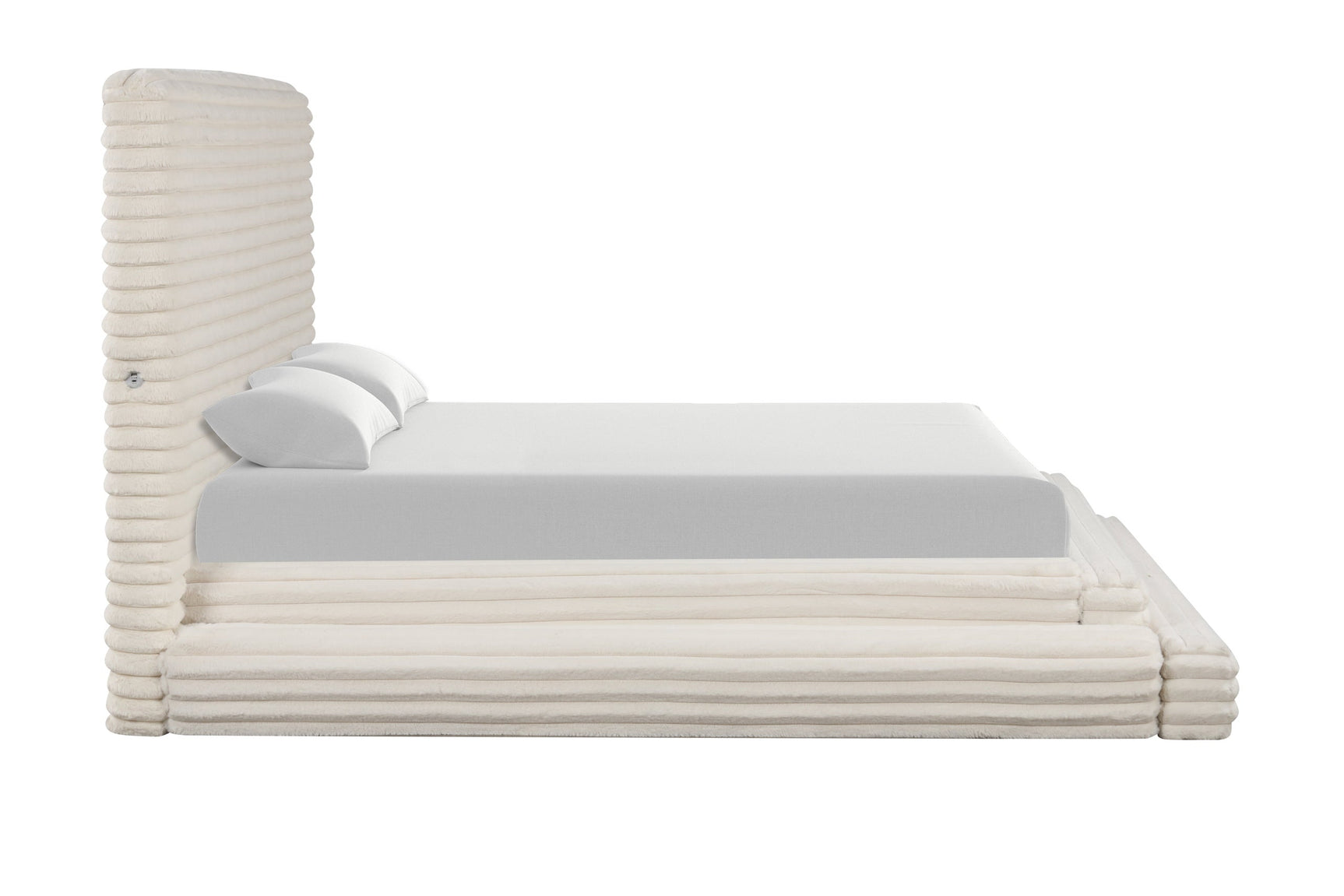 USB-C and USB-A charging ports on Mariah Bed