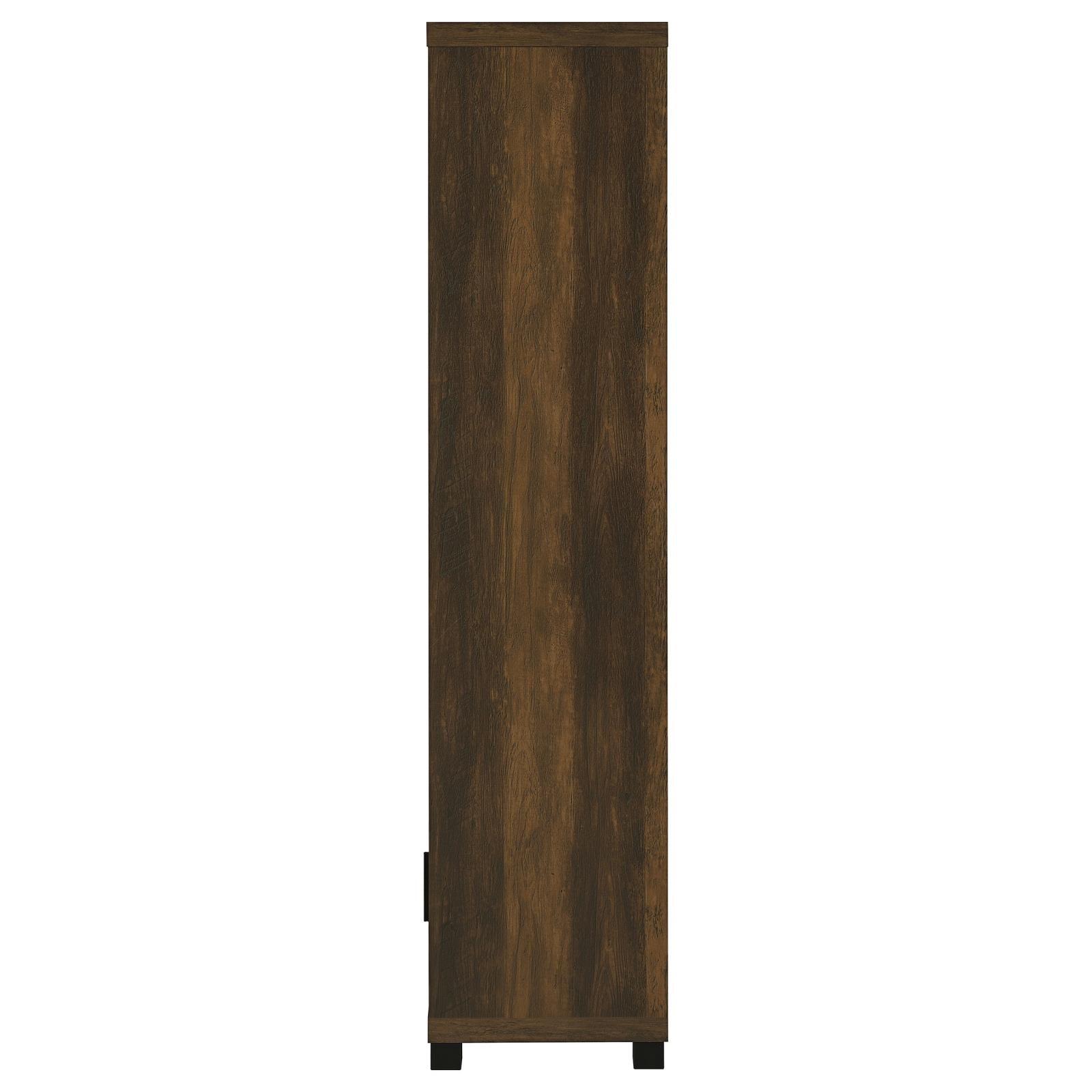 Close up of wood grain finish on Sachin media tower