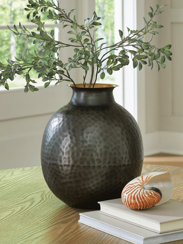 Woody Pewter/Gold Finish Vase from Decor Furniture